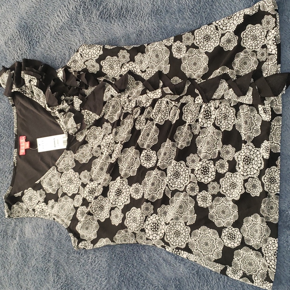 Elle Fully Lined Vneck